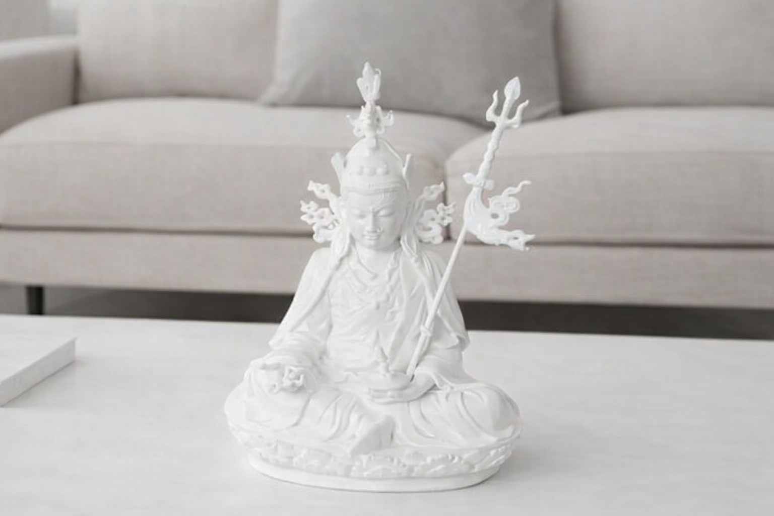 estatueta guru rinpoche